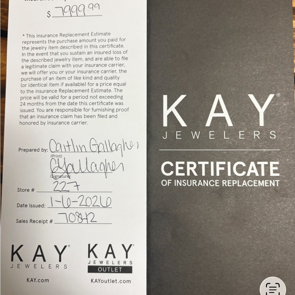 Kay Jewelers 1 1/2 carat princess cut natural diamond in a halo setting - Picture 13 of 14